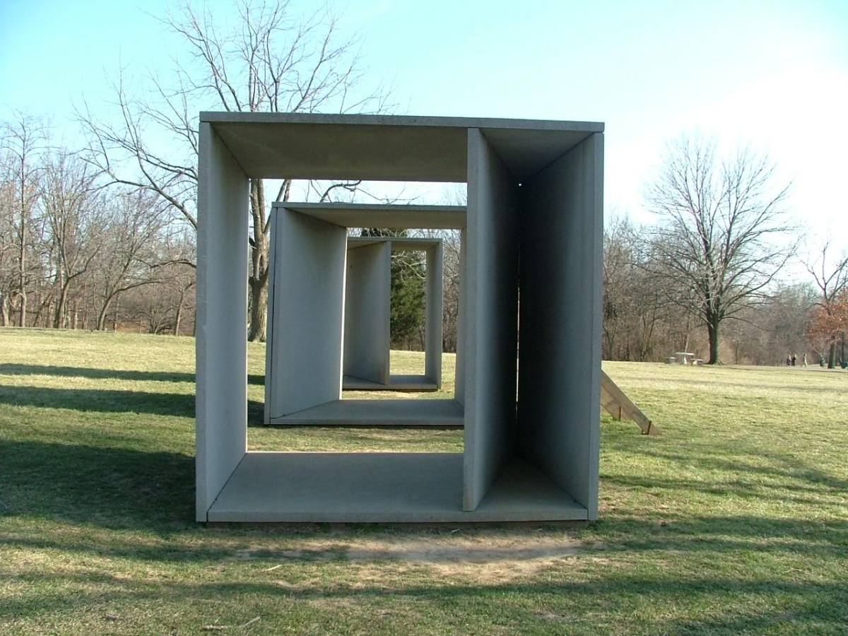 Donald Judd, "Minimalist Sculpture"